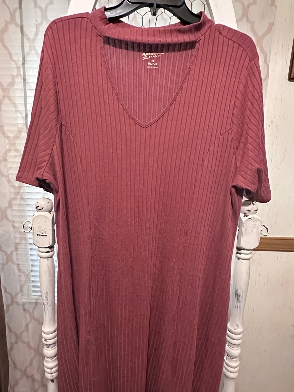 Arizona Jean Company Ribbed Midi Dress in Mauve Rose